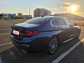 2018 BMW 5 серии 530d VII (G30/G31/G38), синий, 4400000 рублей, вид 4