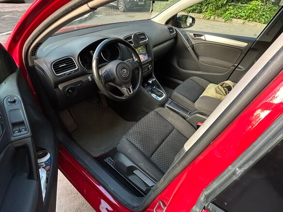 2009 Volkswagen Golf VI, красный, 730000 рублей - вид 17