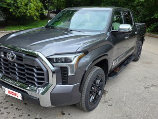 2022 Toyota Tundra Double Cab III, серый, 7000000 рублей, вид 1