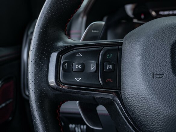2022 Ram 1500 Crew Cab TRX V, красный - вид 20