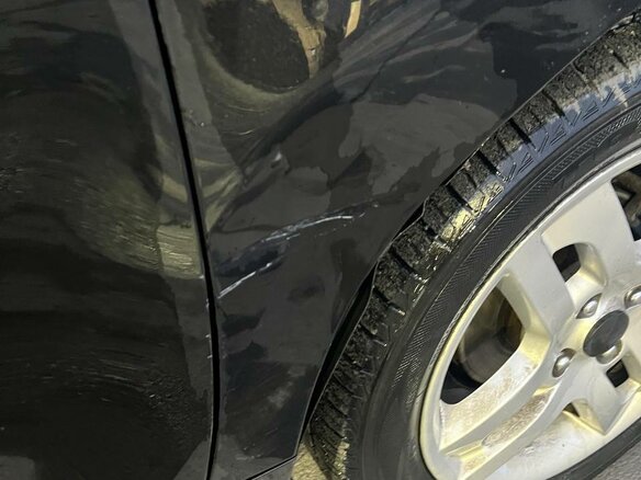 2003 Toyota Ist I, чёрный, 400000 рублей - вид 6