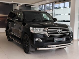 2016 Toyota Land Cruiser 200 Series Рестайлинг 2, чёрный, 5359000 рублей, вид 3