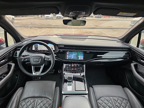 2020 Audi Q7 45 TDI II (4M) Рестайлинг, красный, 4950000 рублей - вид 8