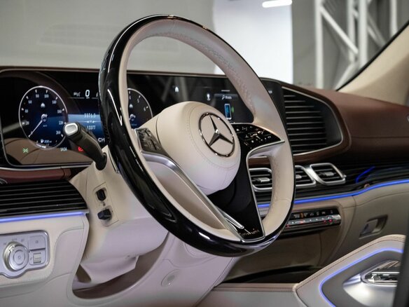 2023 Mercedes-Benz Maybach GLS 600 I Рестайлинг, чёрный, 20594000 рублей - вид 26