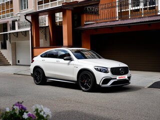 2017 Mercedes-Benz GLC AMG 63 AMG S I (X253), белый, 6848000 рублей, вид 3