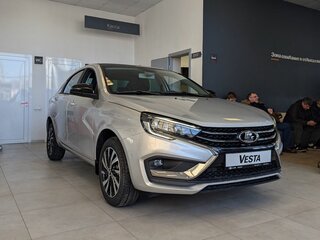 2026 Lada (ВАЗ) Vesta I Рестайлинг (NG), серебристый, 2065900 рублей, вид 4