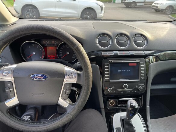2011 Ford Galaxy II Рестайлинг, коричневый - вид 5