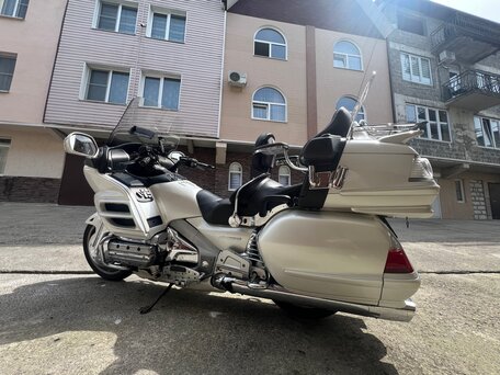 2009 Honda GL 1800 Gold Wing, белый, 1175000 рублей, вид 2