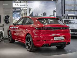 2026 Porsche Cayenne Coupé III Рестайлинг, красный, 21990000 рублей, вид 4