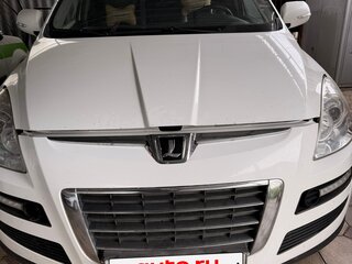 2012 Luxgen Luxgen7 SUV, белый, 750000 рублей, вид 1