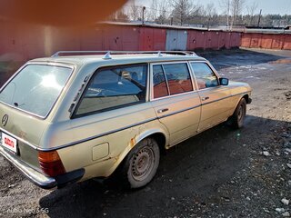 1982 Mercedes-Benz W123 300, серебристый, 400000 рублей, вид 2