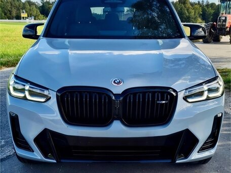 2024 BMW X3 20i xDrive III (G01) Рестайлинг, серебристый, 5300222 рублей, вид 3