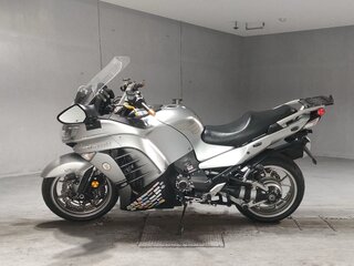 2011 Kawasaki GTR 1400 (Concours 14), серебристый, 638000 рублей, вид 2