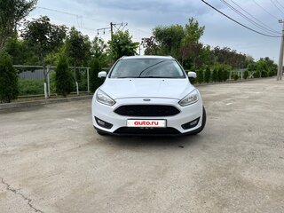 2017 Ford Focus III Рестайлинг, белый, 1100000 рублей, вид 3