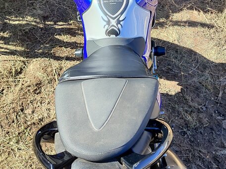 2013 Suzuki SFV 400 Gladius, синий, 370000 рублей, вид 5