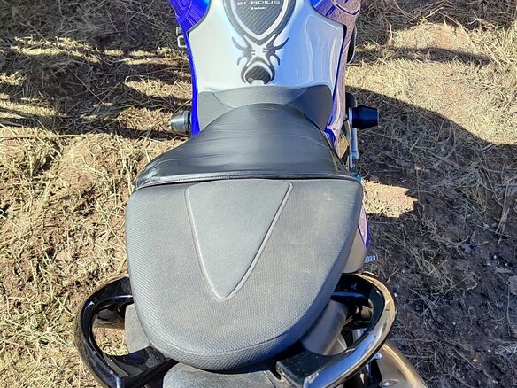 2013 Suzuki SFV 400 Gladius, синий, 370000 рублей - вид 4