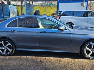 2019 Mercedes-Benz E-Класс 220 d V (W213, S213, C238), серый, 4000000 рублей, вид 4