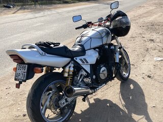 Yamaha XJR1200