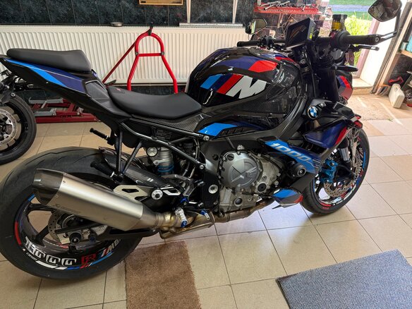 2023 BMW M 1000 R, чёрный, 2395000 рублей - вид 10