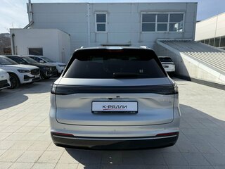 2026 Geely EX5 Гибрид EM-R, серебристый, 3829990 рублей, вид 5