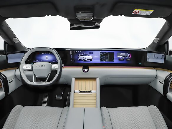2026 Audi E7X, чёрный, 7399900 рублей - вид 9