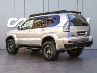 2005 Toyota Land Cruiser Prado 5-speed 120 Series, серебристый, 1850000 рублей, вид 2