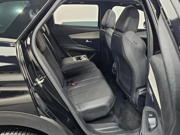 2022 Peugeot 3008 II Рестайлинг, чёрный, 1420000 рублей - вид 6
