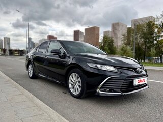 2022 Toyota Camry VIII (XV70) Рестайлинг, чёрный, 3090000 рублей, вид 3