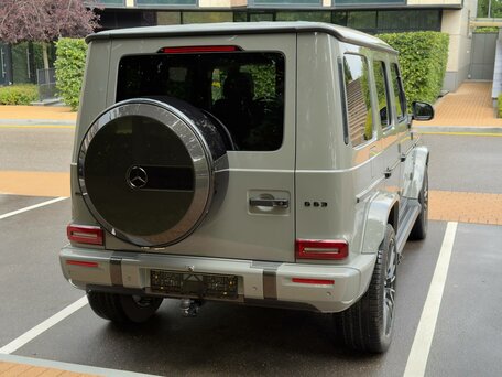 2026 Mercedes-Benz G-Класс AMG 63 AMG II (W465) Рестайлинг, серый, 32600000 рублей, вид 4