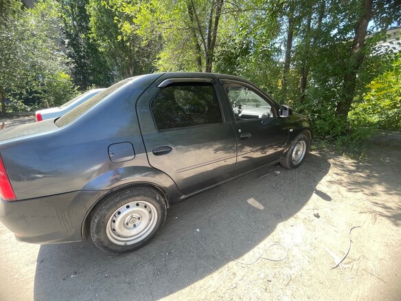 2010 Renault Logan I Рестайлинг, серый - вид 2