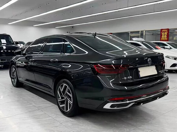 2023 Volkswagen Sagitar III Рестайлинг, коричневый, 1240000 рублей - вид 5
