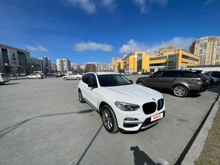 2018 BMW X3 20d xDrive III (G01), белый, 3800000 рублей, вид 3