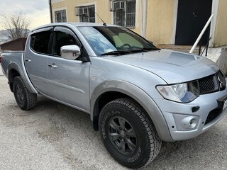 2012 Mitsubishi L200 IV, серебристый, 1850000 рублей, вид 1