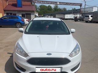 2017 Ford Focus III Рестайлинг, белый, 1500000 рублей, вид 4
