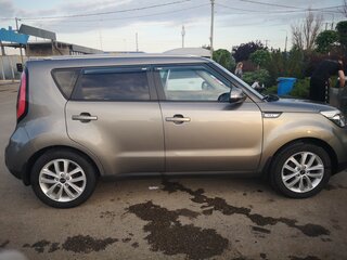 2017 Kia Soul II Рестайлинг, серебристый, 1650000 рублей, вид 3