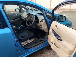 2012 Nissan Leaf I (ZE0/AZE0), голубой, 1100000 рублей, вид 5