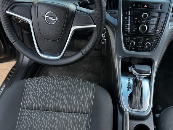 2012 Opel Astra J Рестайлинг, серый, 800000 рублей - вид 6