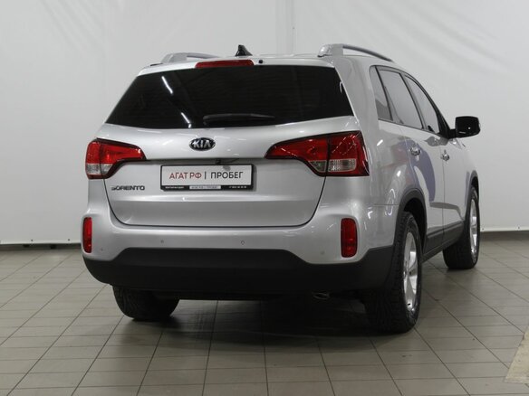 2017 Kia Sorento II Рестайлинг, серебристый, 2075000 рублей - вид 5