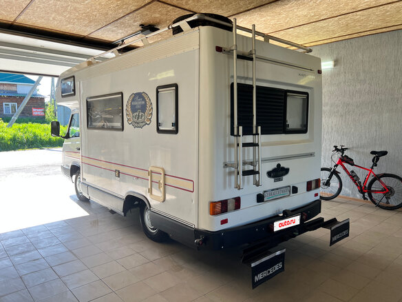 1993 Mercedes-Benz MB 100, белый, 3100000 рублей - вид 3