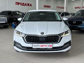 2020 Skoda Octavia IV (A8), белый, 1800000 рублей, вид 3