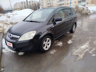 2010 Opel Zafira B Рестайлинг, чёрный, 630000 рублей, вид 1