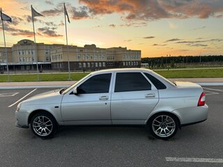 2015 Lada (ВАЗ) Priora I Рестайлинг, серебристый, 700000 рублей, вид 3