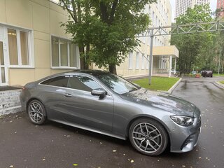 2022 Mercedes-Benz E-Класс 300 d V (W213, S213, C238) Рестайлинг, серый, 7300000 рублей, вид 3