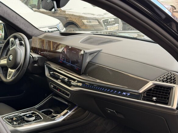 2025 BMW X7 40d I (G07) Рестайлинг, чёрный, 16300000 рублей - вид 16