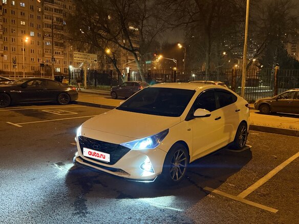 2022 Hyundai Solaris II Рестайлинг, белый - вид 4