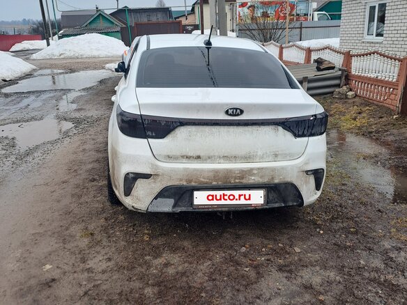 2018 Kia Rio IV, белый, 800000 рублей - вид 1