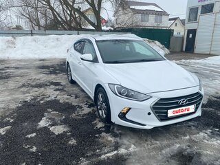 2018 Hyundai Elantra VI (AD), белый, 1390000 рублей, вид 3