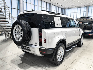 2020 Land Rover Defender 110 II, белый, 4950000 рублей, вид 5