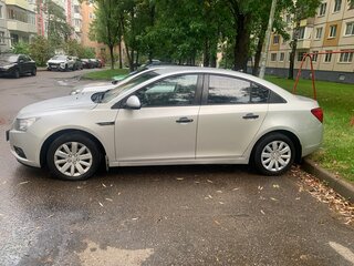 2012 Chevrolet Cruze I, серебристый, 730000 рублей, вид 3