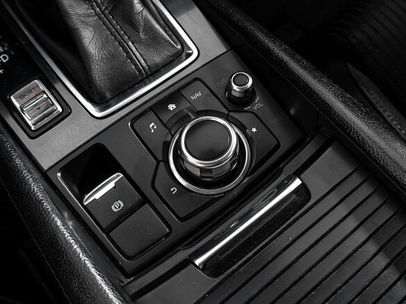 2016 Mazda 6 III (GJ) Рестайлинг, белый, 1310000 рублей - вид 18